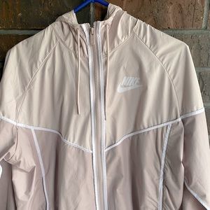 Nike jacket! two-tone